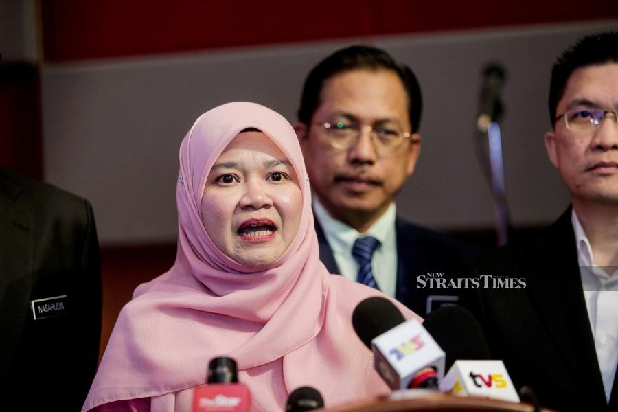 Education Minister Fadhlina Sidek said the funds would be given to 10 schools to start a pilot project towards integrating STEM culture in schools. - NSTP/HAZREEN MOHAMAD