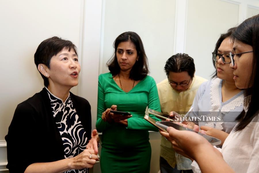 GEORGETOWN 06 JANUARY 2020. Country Manager Malaysia and Brunei of Cathay Pacific, Anna Choi (left) speak to the press during a press conference at Penang Chinese New Year Lou Sang Lunch with Cathay Pacific at Eastin & Oriental Hotel, Penang. NSTP/MIKAIL ONG