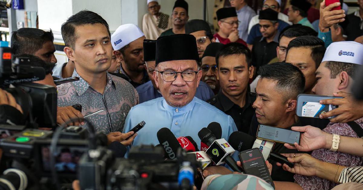 'I will address Zahid's DNAA in parliament, God willing': Anwar | New ...