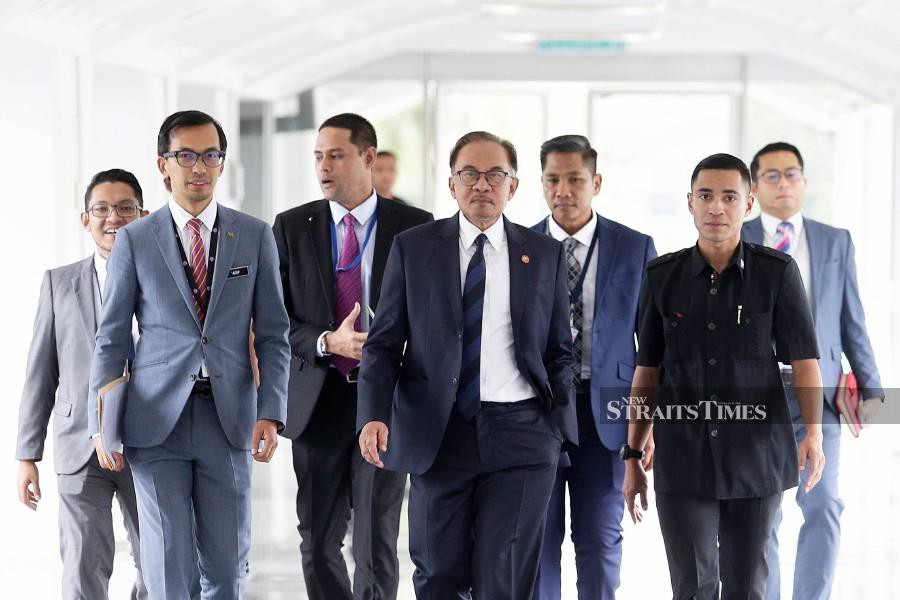 Prime Minister Datuk Seri Anwar Ibrahim has secured enough votes of confidence in the Dewan Rakyat today. - NSTP/AIZUDDIN SAAD