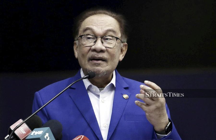 Prime Minister Datuk Seri Anwar Ibrahim said that this decision was made during the 6th Meeting of the Malaysian Social Protection Council (MySPC), which he chaired today. NSTP/AIZUDDIN SAAD