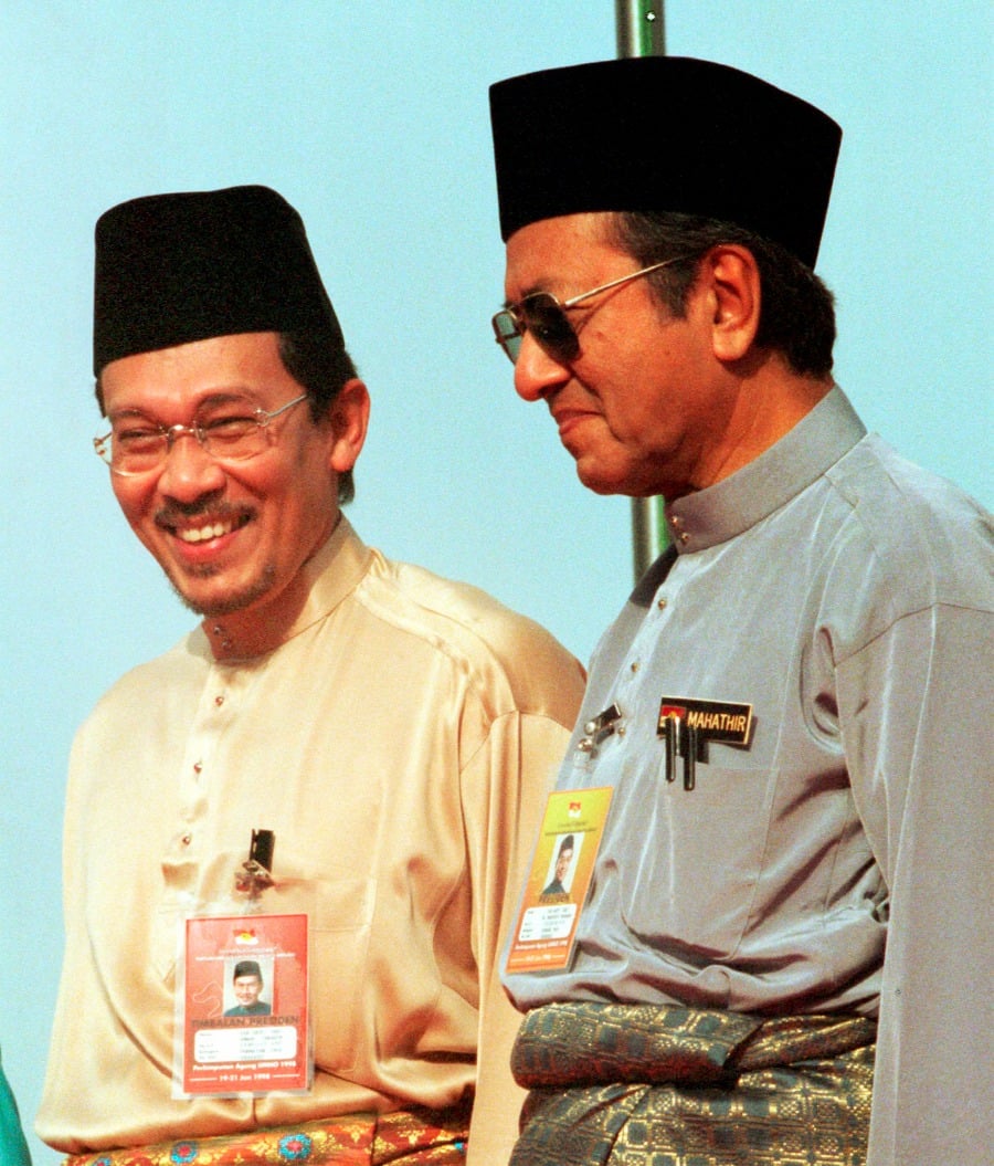From Prisoner To Pm Malaysia S Anwar Had Long Ride To Top New Straits Times Malaysia