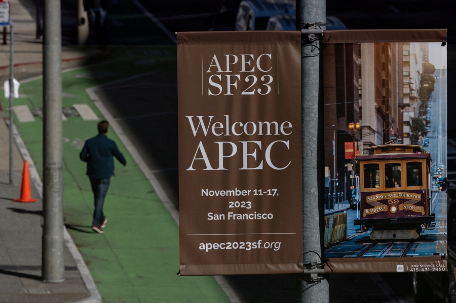 A sign advertising the upcoming APEC (Asia-Pacific Economic Cooperation) Summit in see as the city prepares to host leaders from the Asia-Pacific region in San Francisco, California. (REUTERS/Carlos Barria)