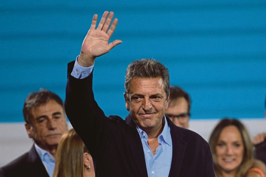 Outsider Javier Milei Triumphs In Argentina Presidential Election   ARGENTINA ELECTION RUNOFF RESULTS MASSA4 1700451467 