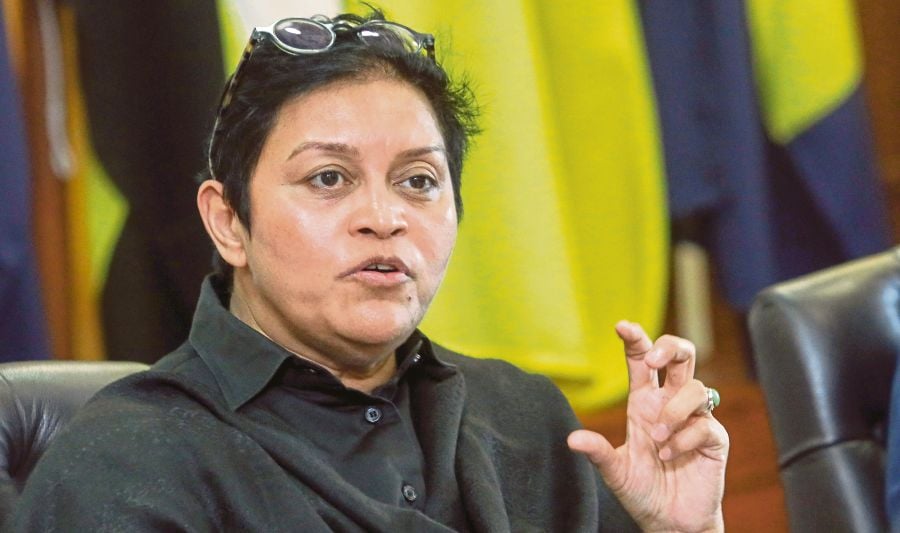Minister in the Prime Minister's Department (Law and Institutional Reform) Datuk Seri Azalina Othman Said. -- NSTP Filepic