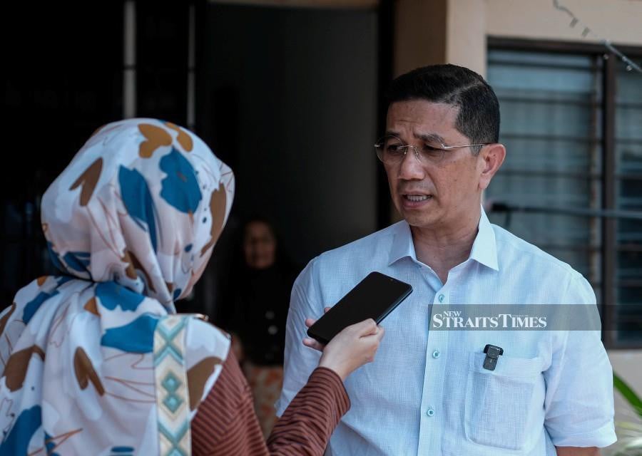 Perikatan Nasional’s Hulu Klang candidate Datuk Seri Mohamed Azmin Ali is banking on his previous experience as the assemblyman in the same constituency in the past. - NSTP/HAZREEN MOHAMAD