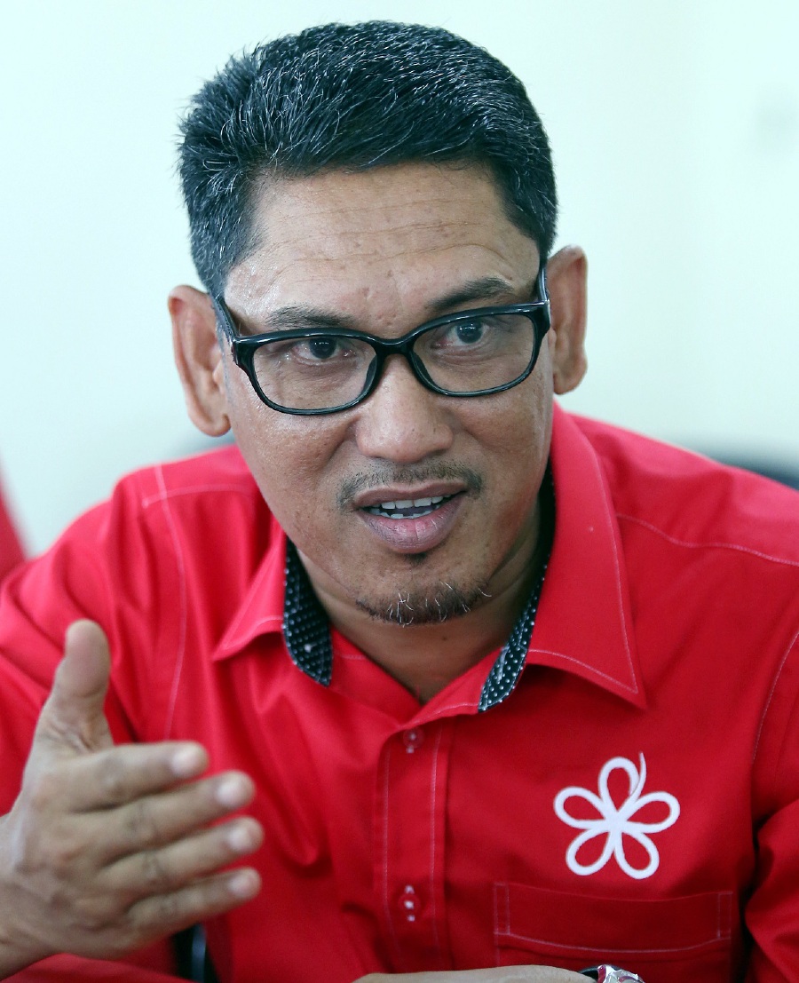 (File pix) Perak Parti Pribumi Bersatu Malaysia chief (PPBM),Ahmad Faizal Azumu. (NSTP/EFFENDY RASHID)