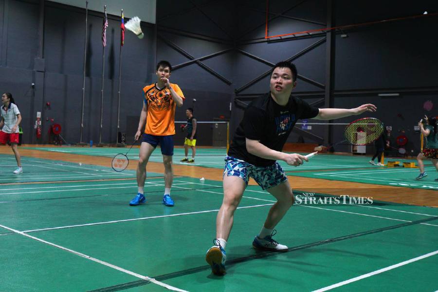 Doubles player Aaron Chia admitted that the squad are “slightly understrength” after the Badminton Association of Malaysia (BAM) had no choice but to drop men's singles player Ng Tze Yong. - NSTP/FARHAN RAZAK