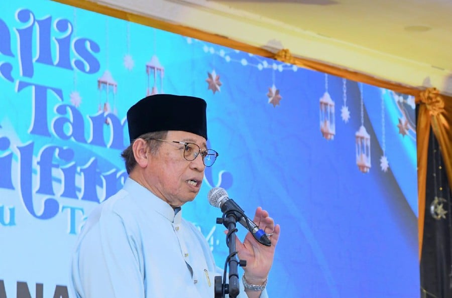 The Sarawak government will conduct a study to improve the salaries of civil servants in the state, said Premier Tan Sri Abang Johari Abang Openg. FILE PIC
