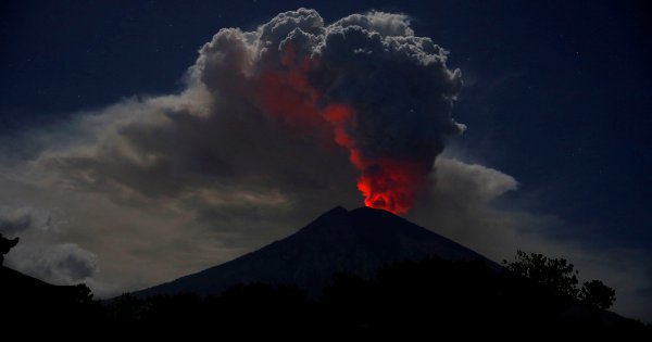 Mount Agung eruption: Bali shuts down Denpasar airport | New Straits Times