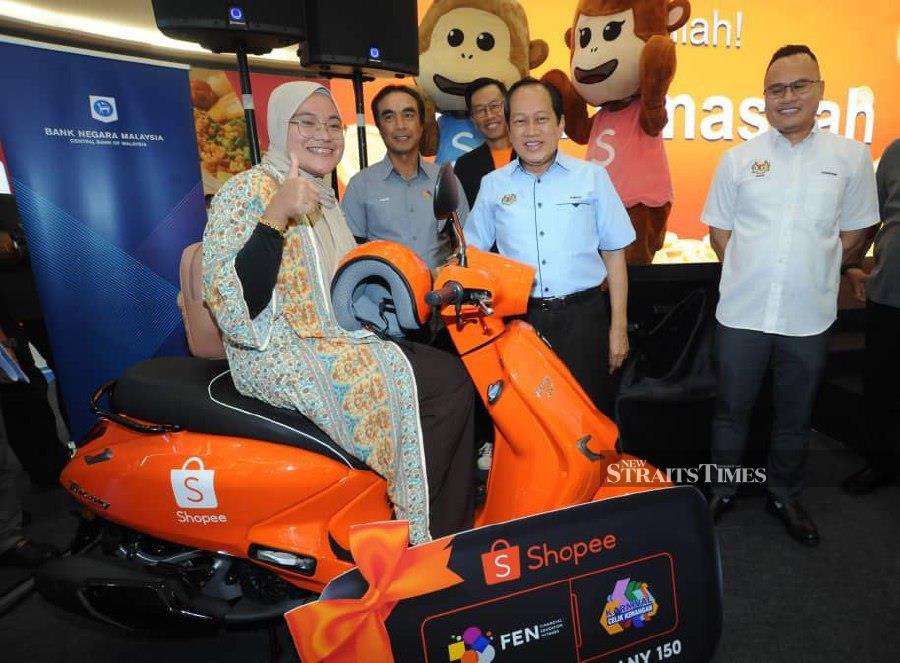 Deputy Finance Minister I Datuk Seri Ahmad Maslan said the suggestion was essential to ensuring that the younger generation was more financially knowledgeable and to fostering their interest in entrepreneurship, particularly at the micro, small, and medium (MSME) level. - NSTP/FARID NOH
