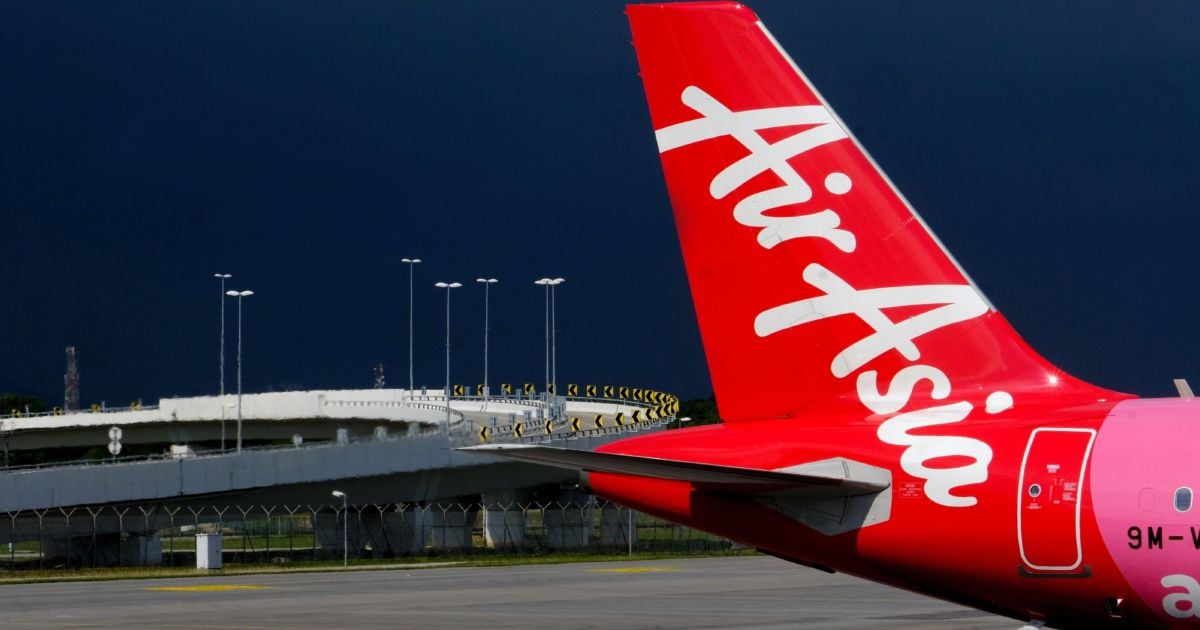 How Strict Is Airasia With Carry-on Luggage Size? - Travel Closely