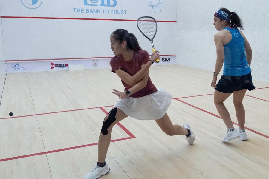 World No. 41 Aira collided with Scotland’s world No. 32 Georgia Adderly in the third set of the second round, and needed a 15-minute medical timeout. She managed to continue play and won 11-7, 8-11, 6-11, 14-12, 11-9. -Pic courtesy from PSA World Tour FB