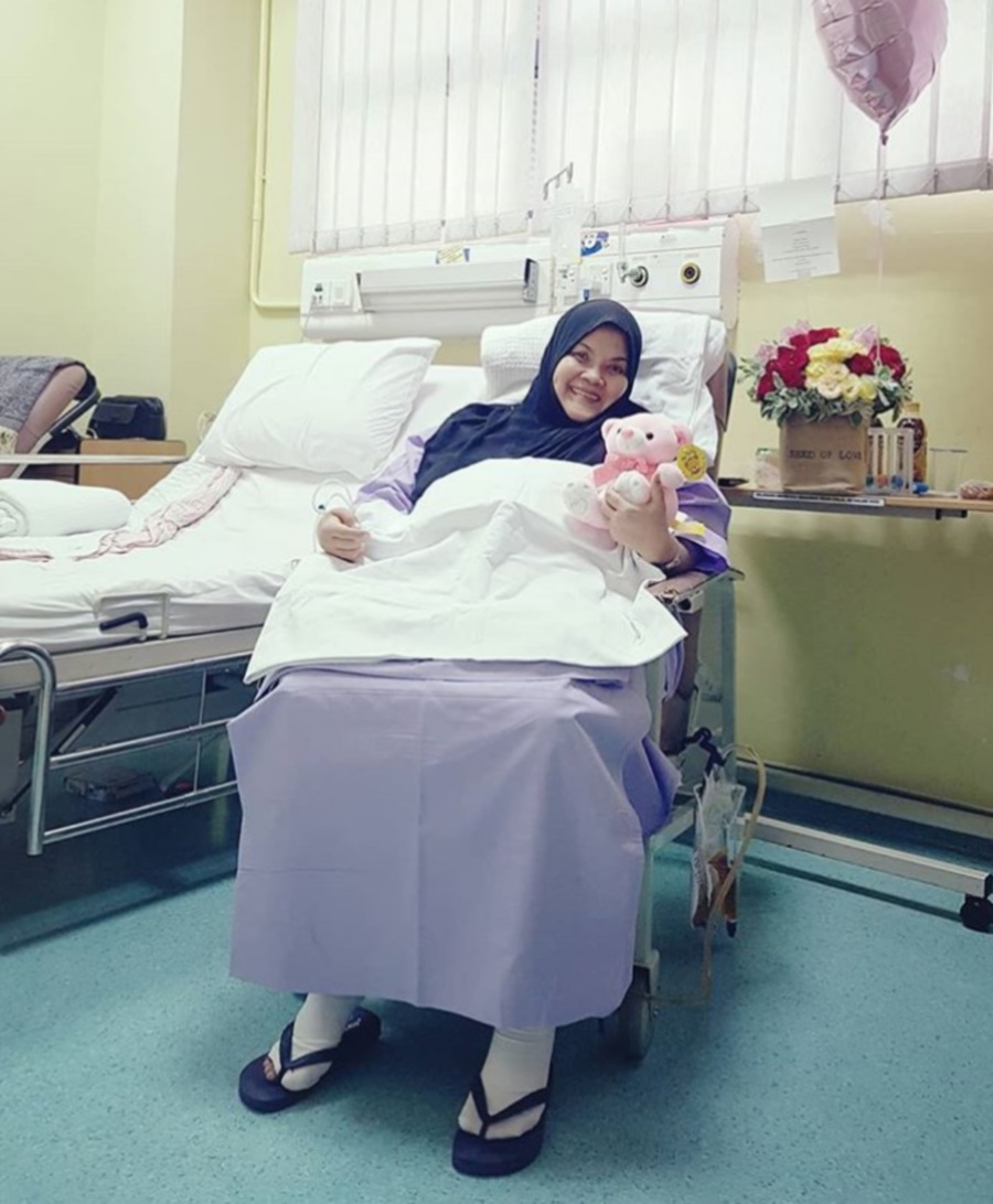Showbiz Singer Aishah Underwent Weight Loss Surgery To Rid Off Leg