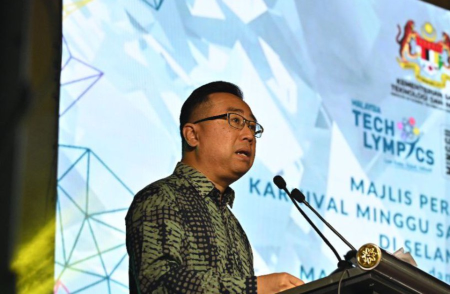 The Science, Technology and Innovation Minister Chang Lih Kang said Mosti planned to further expand the field of technology before marketing the specialised manpower in that technology to other countries. FILE PIC