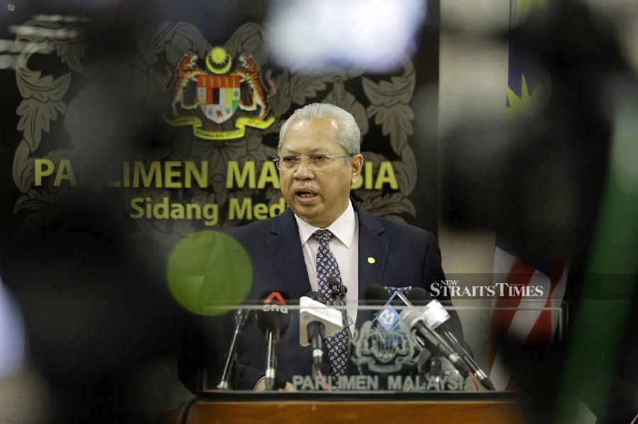Federal Territories Minister Tan Sri Annuar Musa said he plans to seek legal action against those who had implicated him in the sale of 42 plots of land by the City Hall (DBKL) since March. - NSTP/AIZUDDIN SAAD. 