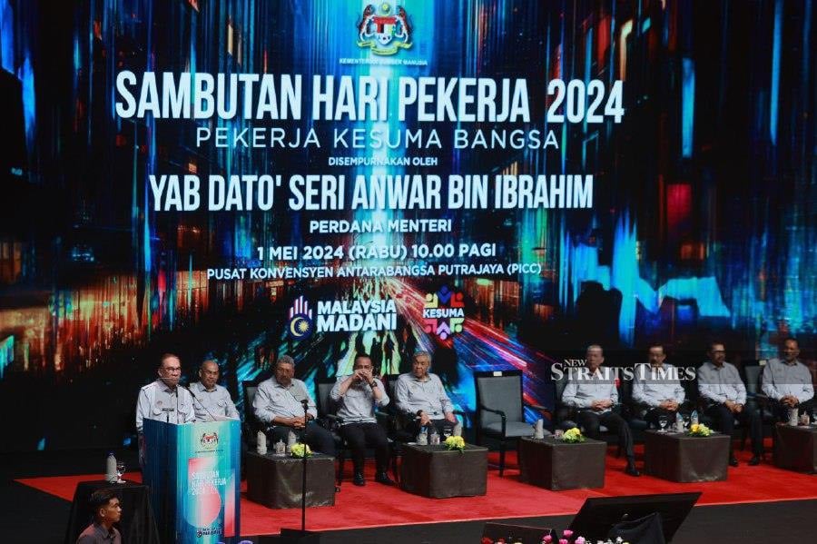 Anwar announces more than 13pct increase in civil servants' salary ...