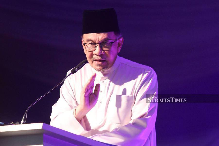 Anwar made the remarks in his speech at the Madani Aidilfitri 2024 celebration held at Tasik Darulaman here this evening, after Sanusi extended his apologies to the prime minister in the spirit of Hari Raya celebration during his welcoming speech. - NSTP/WAN NABIL NASIR 