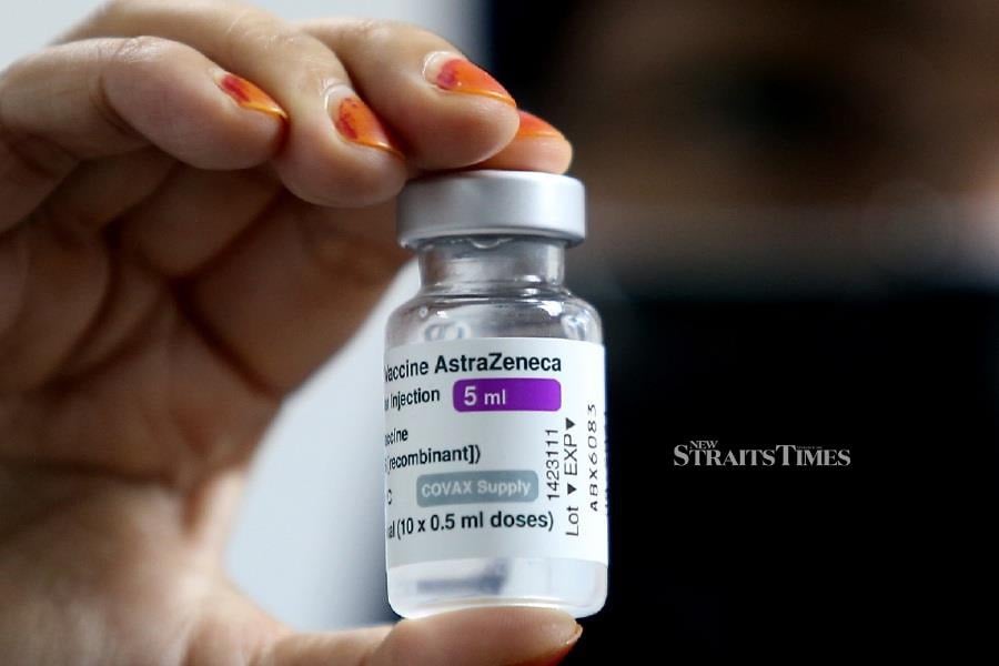 Pharmaceutical firm AstraZeneca (AZ) has for the first time allegedly confirmed in a court document that its Covid-19 vaccine can lead to rare blood clotting side effect. - NSTP file pic
