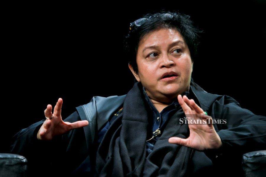 Minister in the Prime Minister's Department (Law and Institutional Reform) Datuk Seri Azalina Othman Said expressed her strong wishes for the Spanish arbitrator, Dr Gonzalo Stampa to be thrown into jail over the US$14.9 billion (RM70.19b) "Sulu Award". - NSTP/ASYRAF HAMZAH