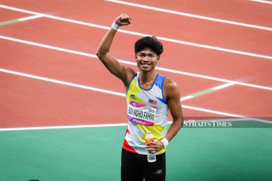 National sprint champion Azeem Fahmi is aiming to make his Olympic debut at the Paris Olympics this year. - NSTP file pic
