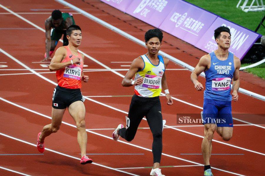 Azeem Fahmi and company have made it to the Asian Games 4x100m men’s relay final on Tuesday (9.25pm) and tantalizingly, they have a fighting chance for a coveted medal. And it is not often that the country’s relay teams qualify for the final in major athletics meets. - NSTP/ASYRAF HAMZAH