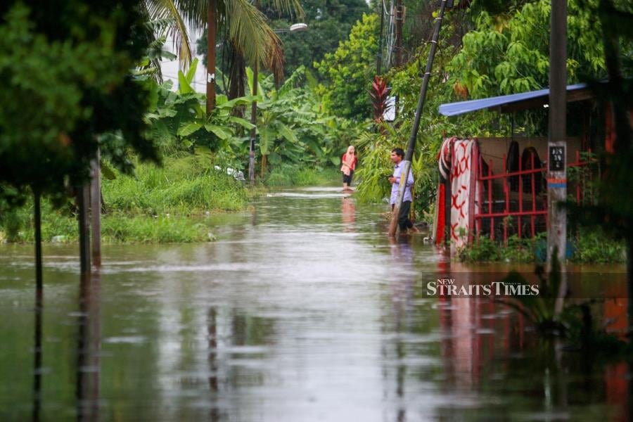 Klang Valley Floods 719 Victims Relocated To Relief Centres New