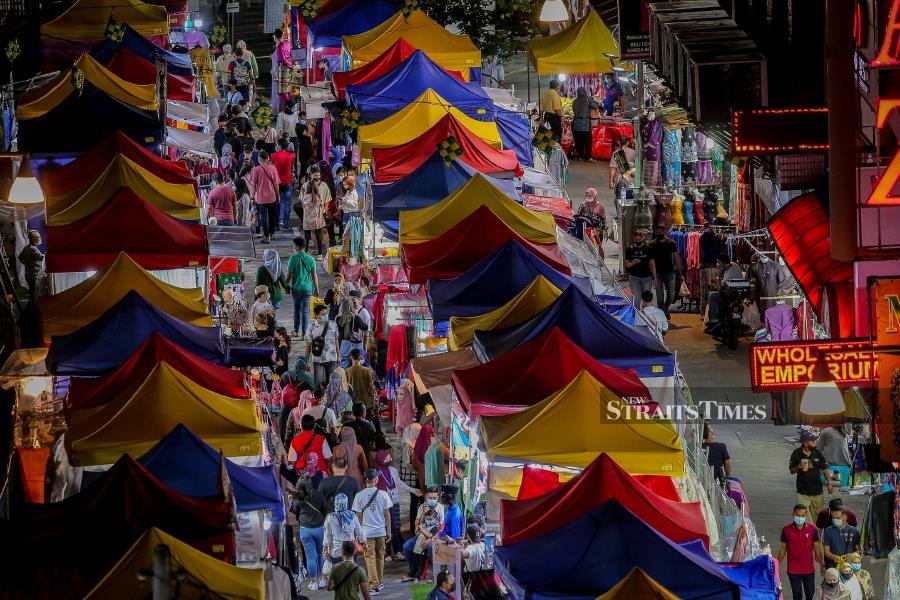 Bazar aidilfitri jalan tar
