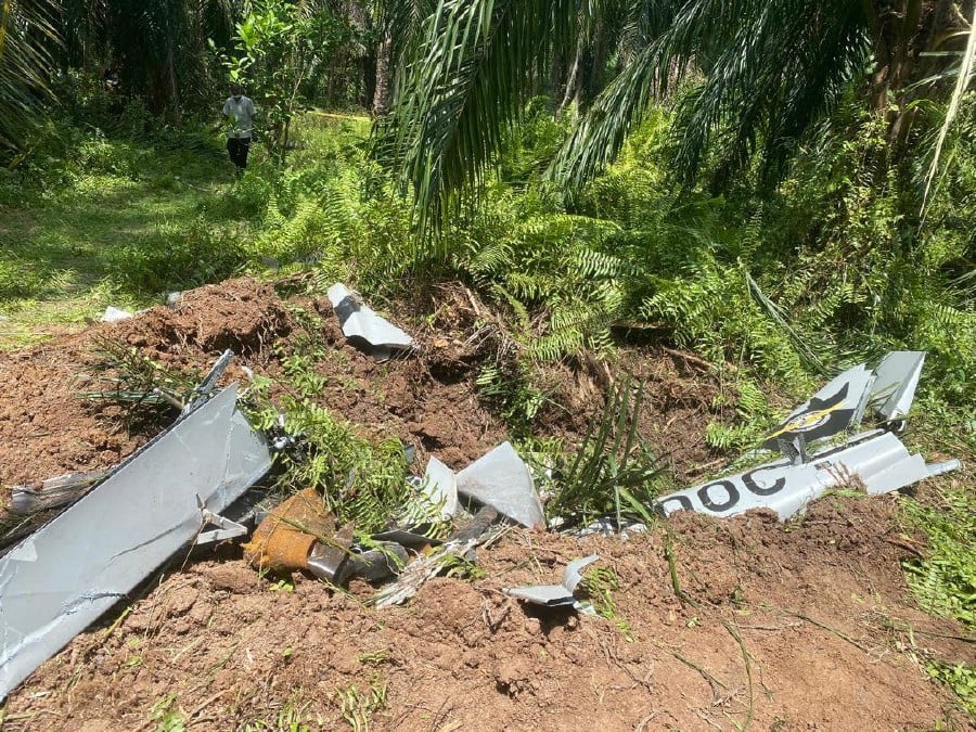 The Civil Aviation Authority of Malaysia (CAAM) stands by its initial statement that the light aircraft involved in the Kapar crash which claimed the lives of two individuals was operated by the flying club that the pilot was a member of.- Pic courtesy JBPM Selangor