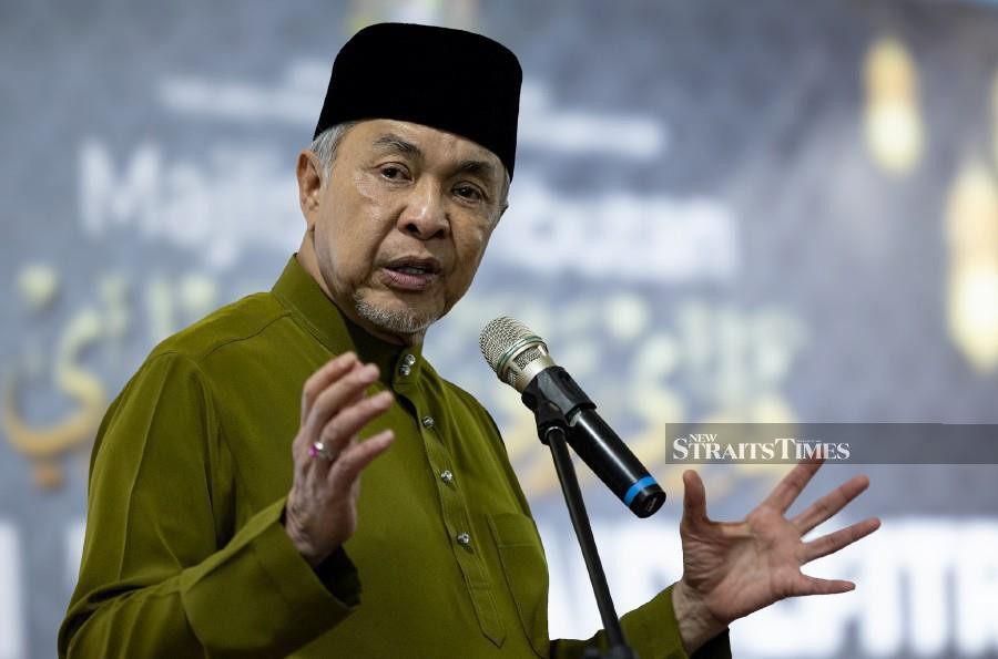 Umno president Datuk Seri Dr Ahmad Zahid Hamidi urged party members to use the branch-level meetings to discuss issues rationally and wisely.- BERNAMA pic