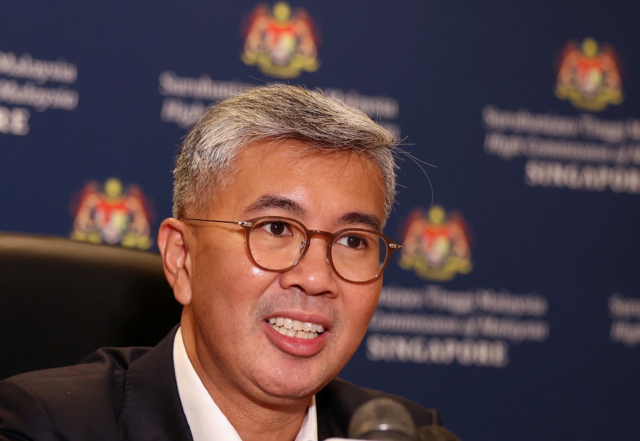 International Trade and Industry Minister Senator Tengku Datuk Seri Zafrul Tengku Abdul Aziz said the investments, mostly in renewable energy (RE) and energy-efficiency projects, were expected to see 1,500 new jobs created. - BERNAMA Pic