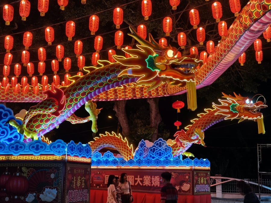 The dragon ornaments and neon lights installed in the temple this year are the biggest and most beautiful ever.  Visitors at the temple are not only from the Chinese community but also other ethnicities. - BERNAMA pic