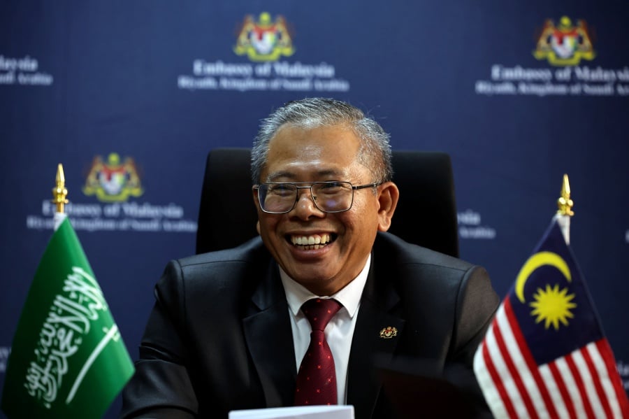 Malaysian Ambassador to Saudi Arabia Datuk Wan Zaidi Wan Abdullah spoke at a press conference in conjunction with Prime Minister Datuk Seri Anwar Ibrahim's working visit to Saudi Arabia to attend the Special Meeting of the World Economic Forum (WEF) from 27 to 29 April 2024, today.- BERNAMA pic