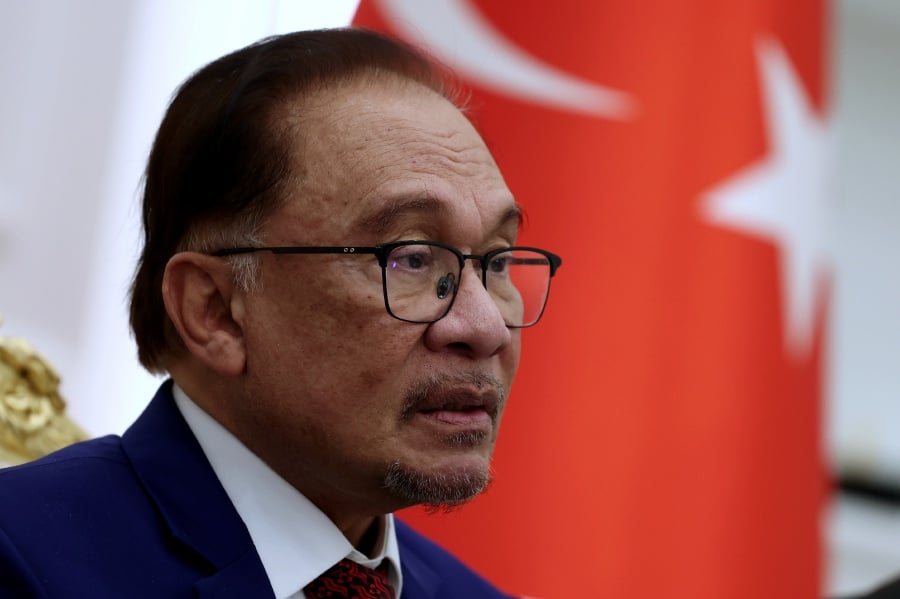 Prime Minister Datuk Seri Anwar Ibrahim said that all parties, including the world’s major powers, must work towards a ceasefire in Gaza to ease tensions in the region. - BERNAMA Pic