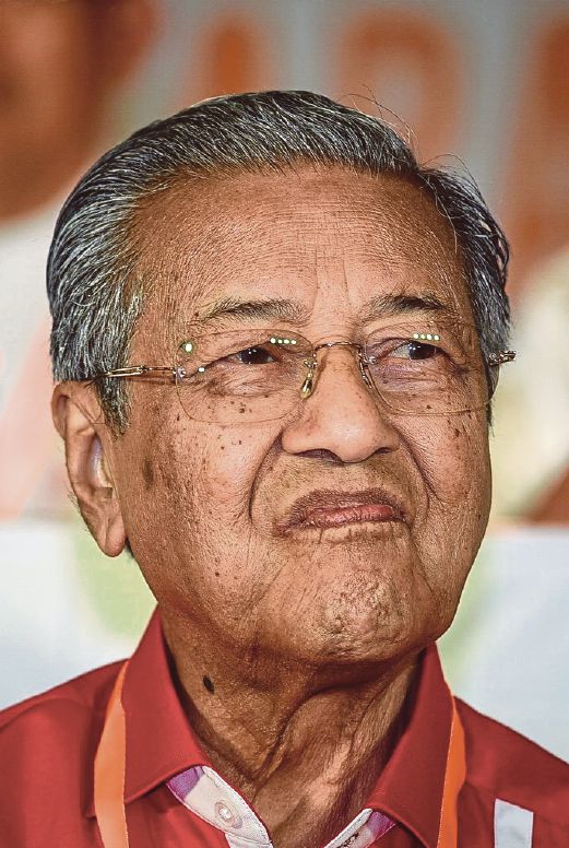 Dr M changes stance on BR1M  New Straits Times  Malaysia 