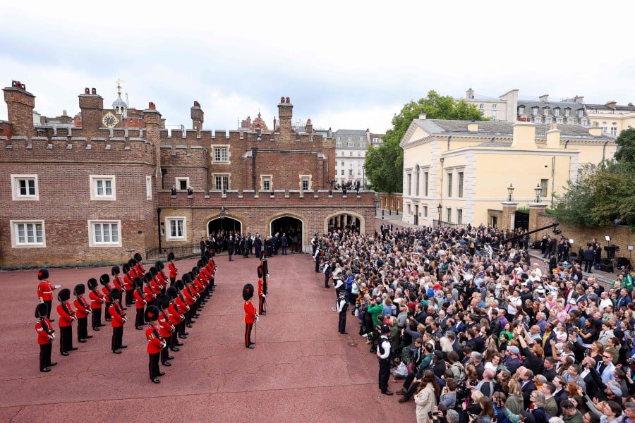 Return to pomp and ceremony as King steps into role long performed by his  mother