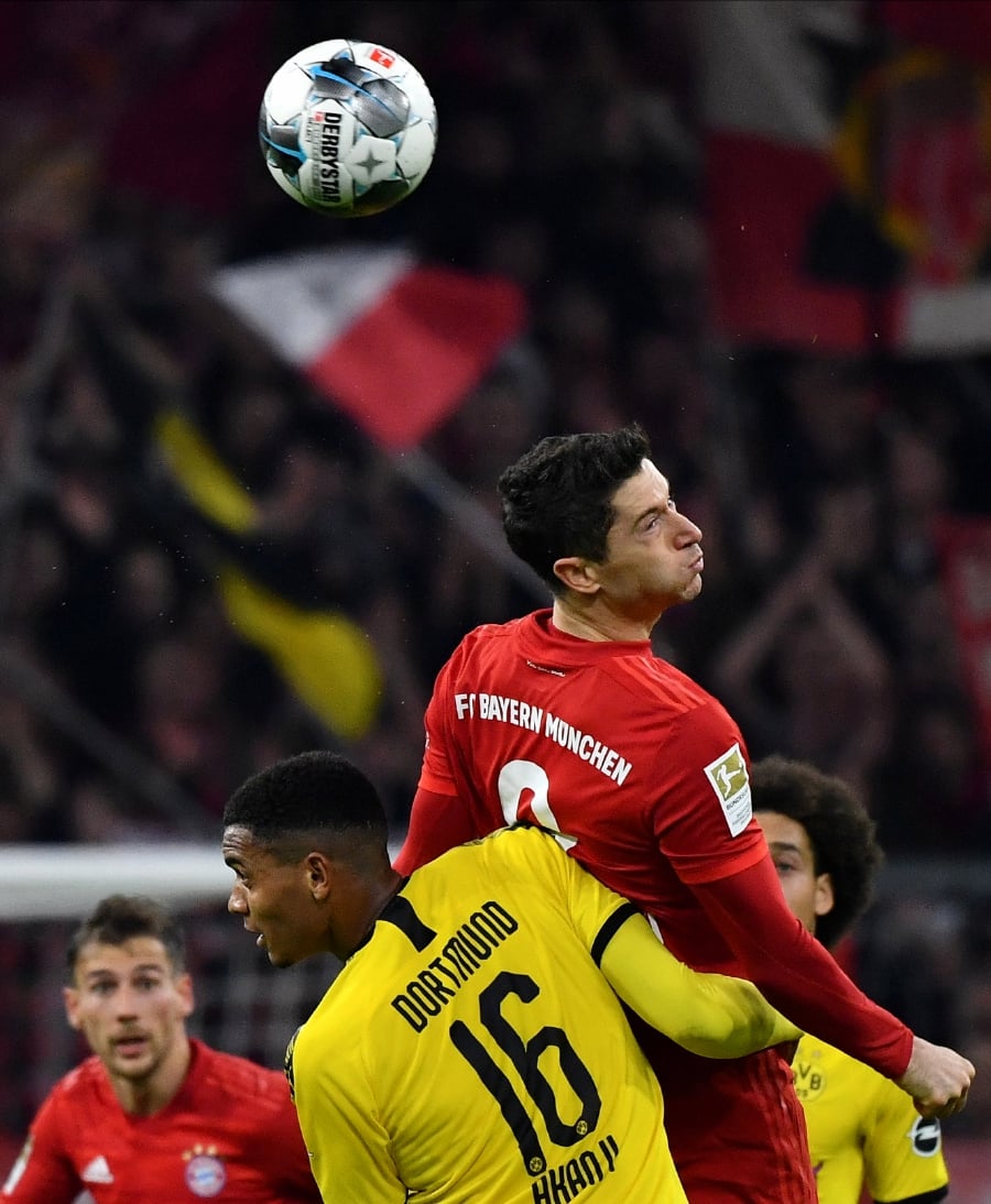 Bayern Brush Aside Off Field Woes To Thrash Dortmund In Klassiker