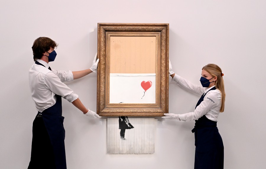 banksy sells art on street