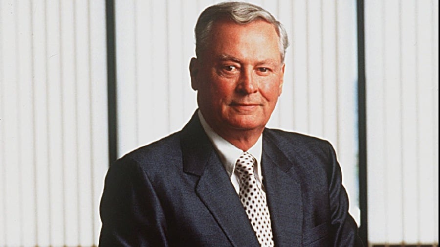 Barron Hilton joined Hilton Hotels in the early 1950s, became a vice president in 1954 and then rose to president and chief executive in 1966 and chairman in 1979.