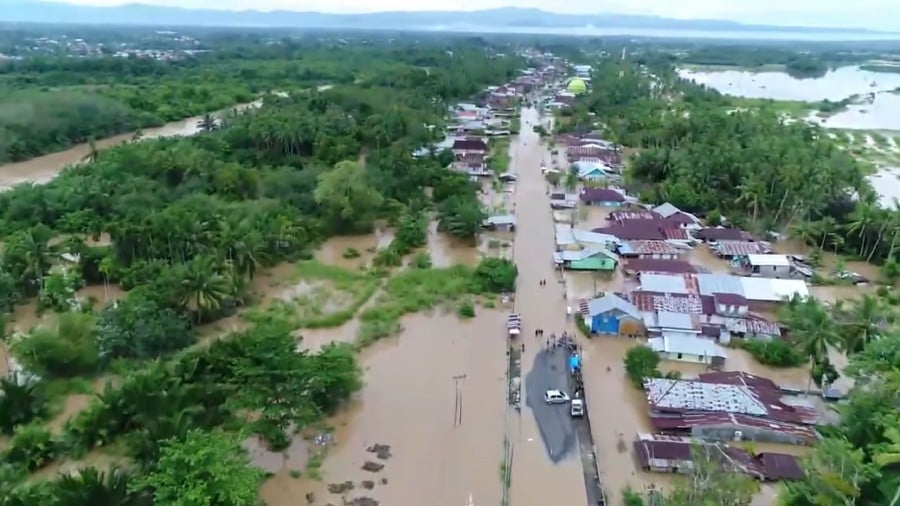 Floods In Indonesia Kill 29, Dozen Missing | New Straits Times ...