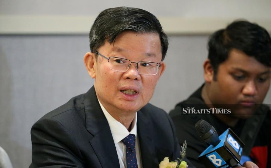 Chief Minister Chow Kon Yeow says, to date, Penang has not experienced any water issue following the drop in the Sungai Muda water level. - NSTP pic