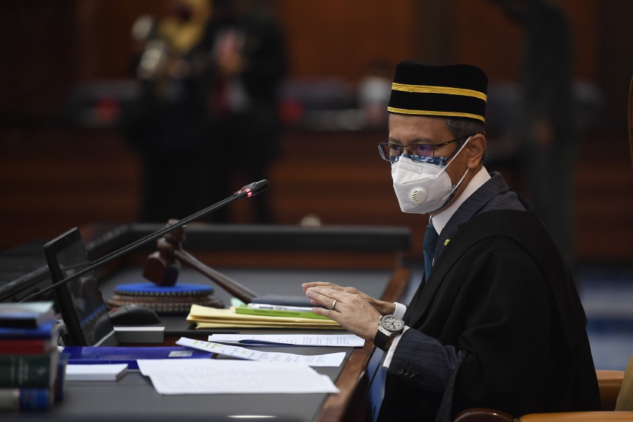 Speaker Datuk Azhar Azizan Harun also asked party leaders to rotate the attendance of their representatives every hour to prevent the risk of Covid-19 infection. - BERNAMA PIC. 