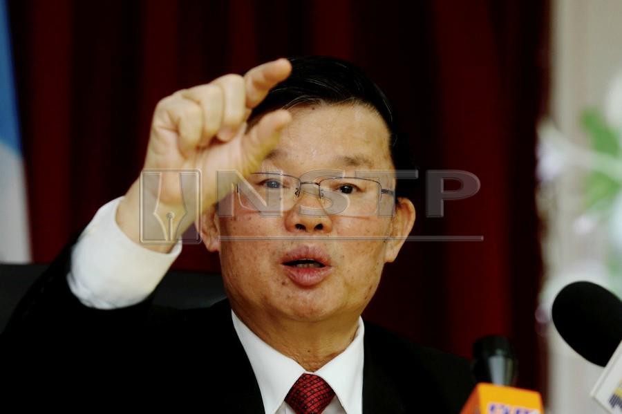 Chief Minister Chow Kon Yeow said that the state government will only receive the final report after it was checked by the appointed independent consultant engineer, HSS Engineers Bhd (HSS Engineers). NSTP/MIKAIL ONG