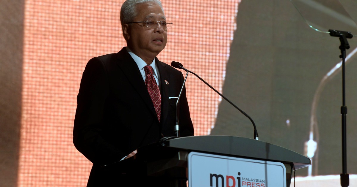 PM: Traditional journalism will weather challenges | New Straits Times