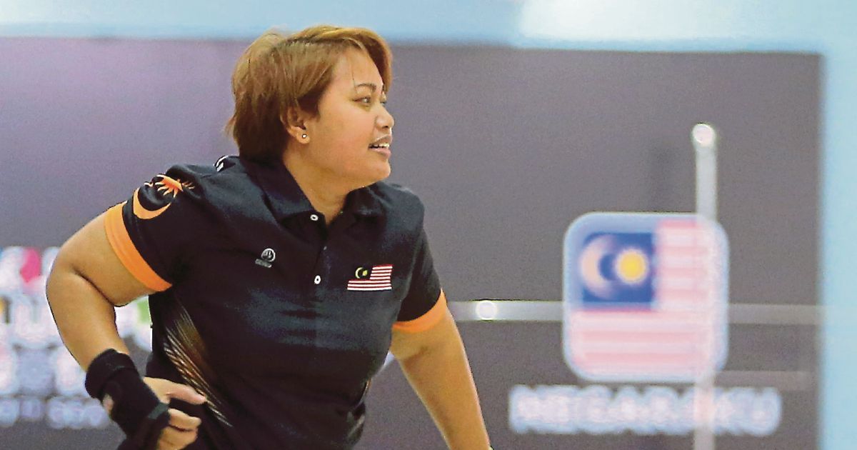 Shalin shows the way in USBC Women's Championships