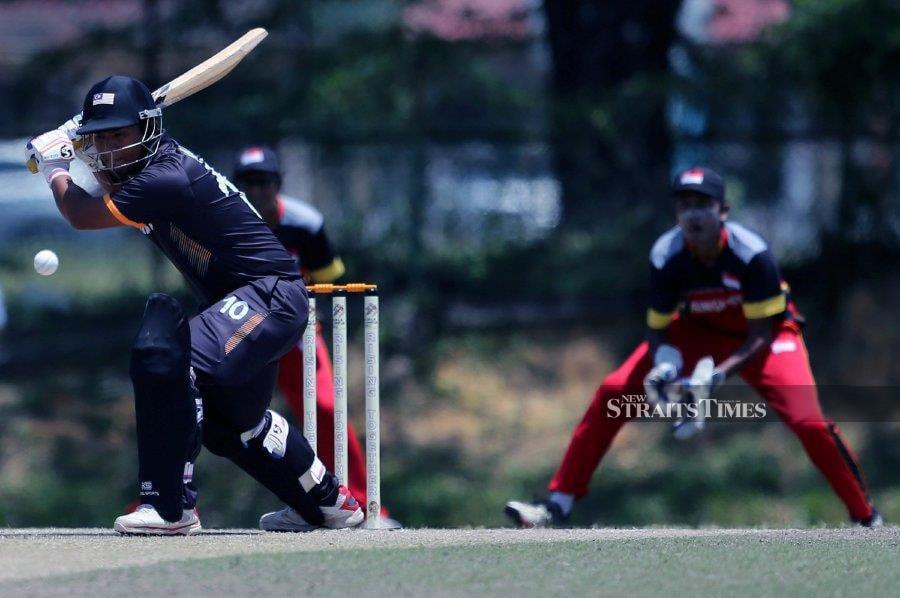 Tired of waiting for the Covid-19 pandemic to ease off, the Malaysian Cricket Association (MCA) have adopted the bubble system for national cricket players to prepare for global qualifying events. - NSTP file pic