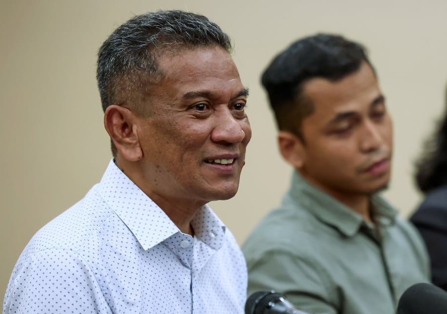 Ex-Community Communications Department (J-Kom) director-general Datuk Dr Mohammad Agus Yusoff will have his statement taken at the Kajang police headquarters today over a lewd video clip that has gone viral. - BERNAMA pic