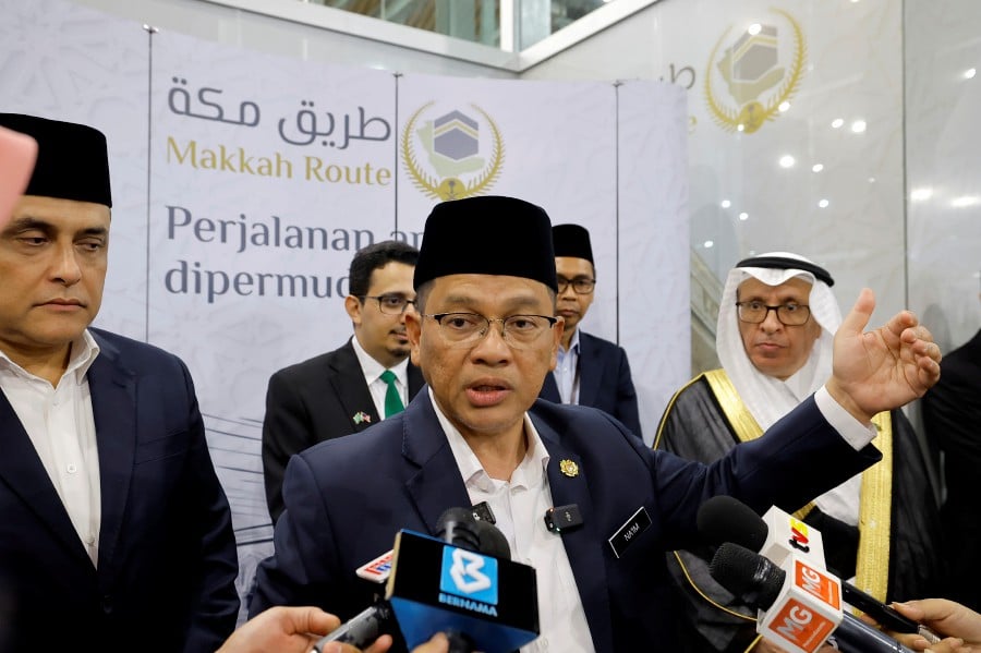 Minister in the Prime Minister’s Department (Religious Affairs) Datuk Dr Mohd Na’im Mokhtar said the high level of discipline among the Malaysian pilgrims was also a contributing factor to the country’s selection for the implementation of the Makkah Route, an initiative which has greatly helped simplify the affairs of the pilgrims. - Bernama pic