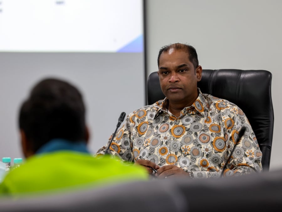 Deputy Entrepreneur Development and Cooperatives Minister Datuk R. Ramanan today says he has not taken any salary and allowances since becoming an elected representative. - BERNAMA pic
