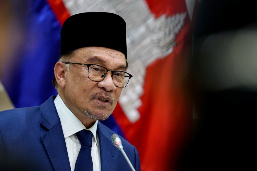 A new investment, representing the government’s “highest commitment”, will be announced either on Thursday or Friday, said Prime Minister Datuk Seri Anwar Ibrahim. - Bernama pic